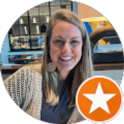 Profile photo of Lindsay Champion