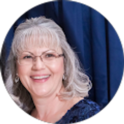 Profile photo of Rebecca Castaneda