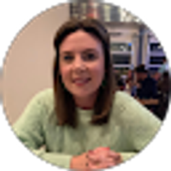 Profile photo of Lindsey Roberson