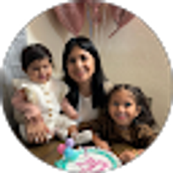Profile photo of Yenni Nazario Nieves