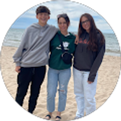 Profile photo of Karina Veler