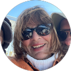 Profile photo of Deb Grant