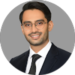 Profile photo of Roshaan Naqi