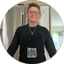 Profile photo of Lisa Schoenberg