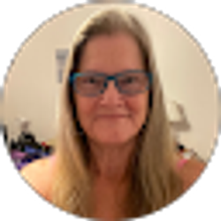 Profile photo of Heidi Hubbard