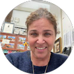 Profile photo of Samantha Weiss