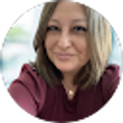 Profile photo of Suzanne Sergi