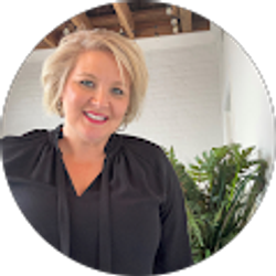 Profile photo of Dawn Jameson