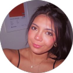 Profile photo of kristen manuel