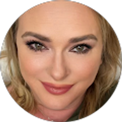 Profile photo of Sonya Wolff