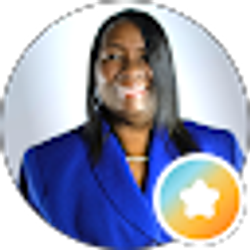 Profile photo of Vivian Lyons