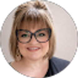 Profile photo of Lori Padgett