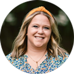 Profile photo of HOLLY YOUNG