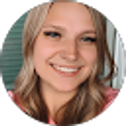 Profile photo of hallee collins