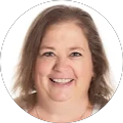 Profile photo of Lisa Zwiener