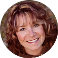 Profile photo of Julia Kouns