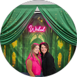 Profile photo of Janine Hollis