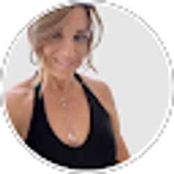 Profile photo of Karla Weil