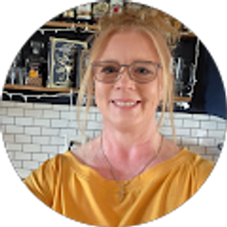 Profile photo of Stephanie Davis