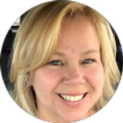 Profile photo of Donelle Kremke