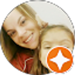 Profile photo of Lindsey Love