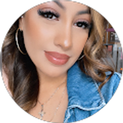 Profile photo of Jasmine Silvar