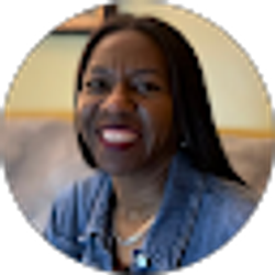 Profile photo of lisa mahoney