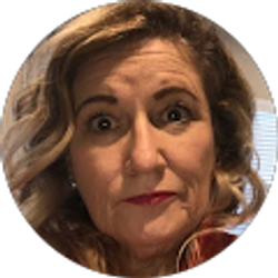 Profile photo of Colleen Lind