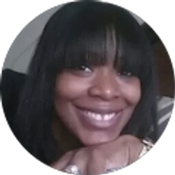 Profile photo of Shelly Davis