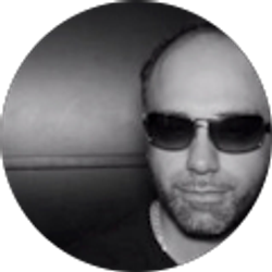 Profile photo of Arash Gravori