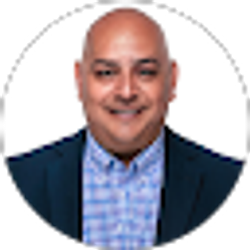 Profile photo of Julian Gamez