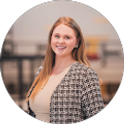 Profile photo of Ellie Peery