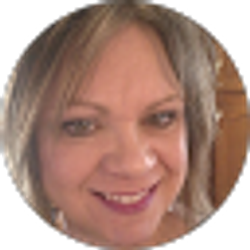 Profile photo of Rebecca Bolling