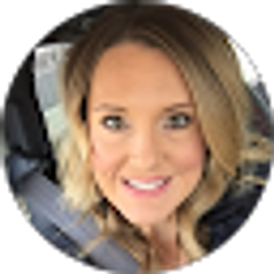 Profile photo of Stephanie Astor