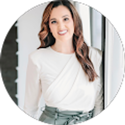 Profile photo of Janelle Marie