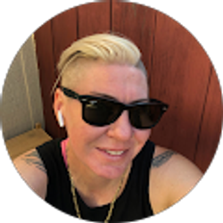 Profile photo of Lindsey Brown