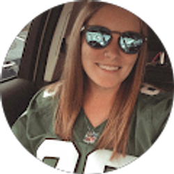 Profile photo of Amanda Russell