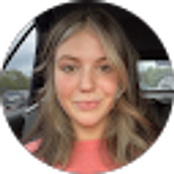 Profile photo of Isabelle Holbrook