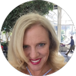 Profile photo of Jennifer Lee