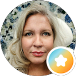 Profile photo of Kristen Pierce