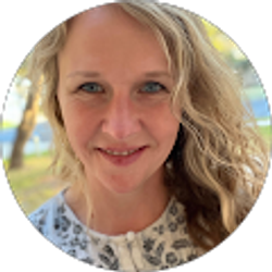 Profile photo of Rachel Weyel