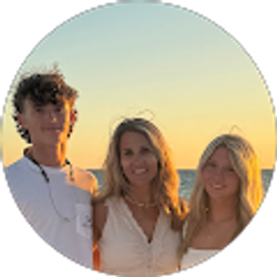 Profile photo of Frankie Sanders