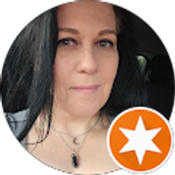 Profile photo of April Nelson