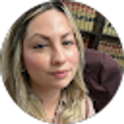Profile photo of Eva Hernandez
