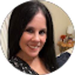 Profile photo of Danielle Manale