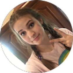 Profile photo of Lizzie Boyles