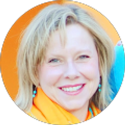 Profile photo of Laurie Kline