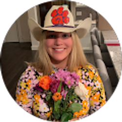 Profile photo of Jenna Sisson