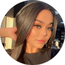 Profile photo of Ashlee Shannon