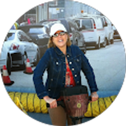 Profile photo of Julie Bringuel